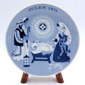 Porsgrund Norway 1971 Julen Christmas Plate A Child Is Born Nativity 7" Vintage